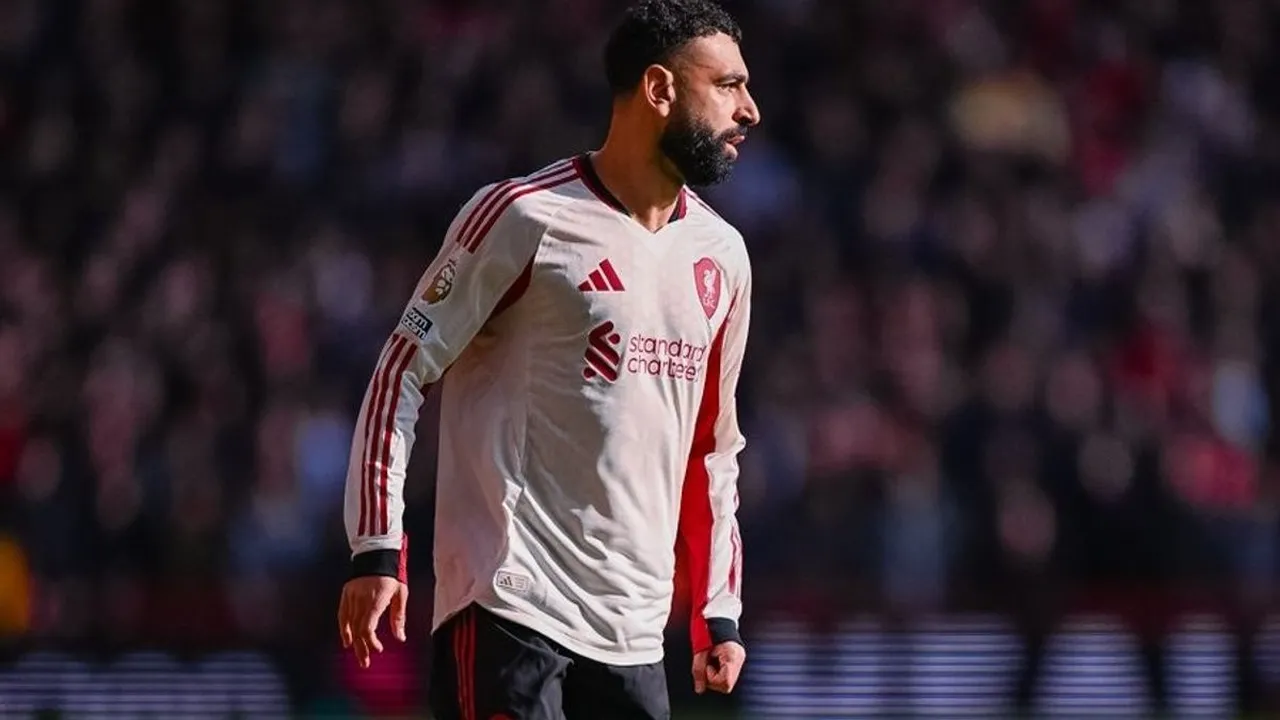 أسباب تدفع محمد صلاح نحو تمديد تعاقده مع نادي ليفربول حتى 2027